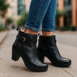 Swedish Hasbeens Sz 38 7.5 High Heel Jodhpur Booties Black Leather Ankle Boot